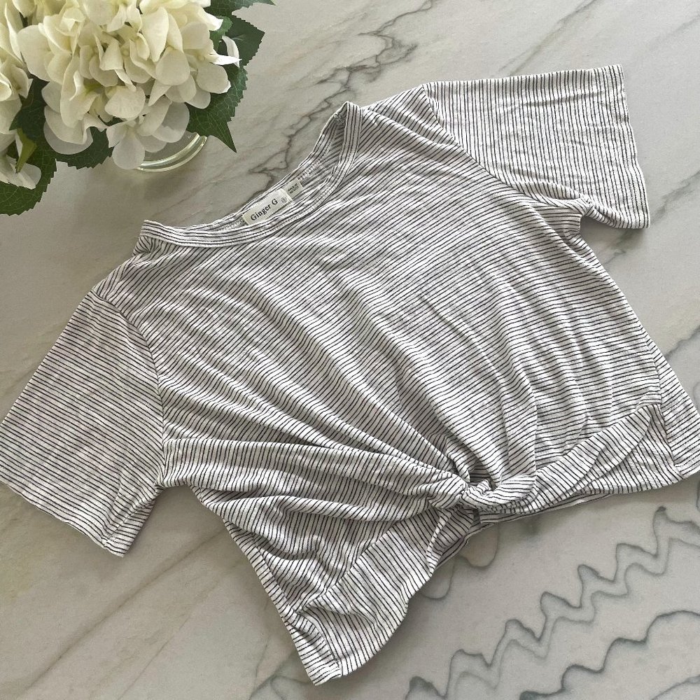 Ginger G | White and Black Striped Knot Front Crop Top | S